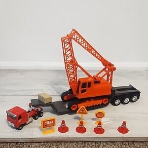 Mack Die Cast Scale 1/45 And Plastic New Ray 1/32  W900 Lowboy w/Crane